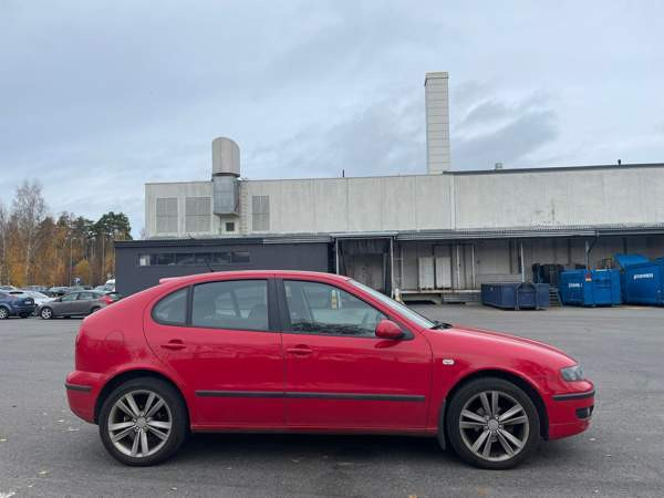 Seat Leon Jyväskylä - valokuva 2