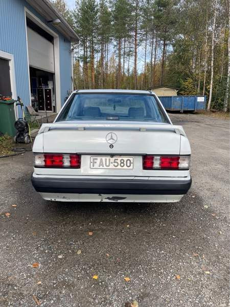 Mercedes-Benz 190 Jyväskylä - valokuva 8