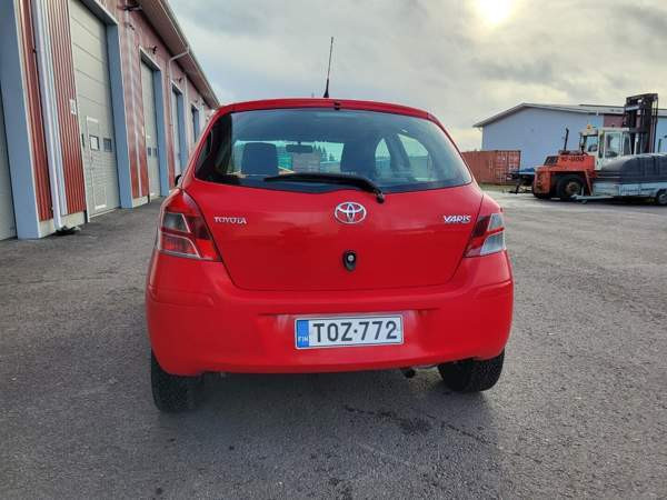 Toyota Yaris Espoo - photo 5