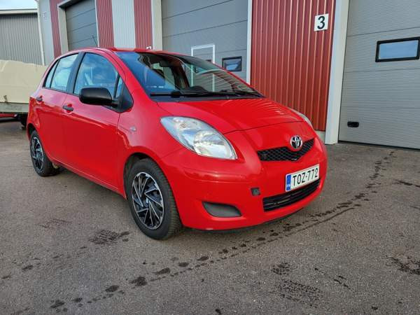 Toyota Yaris Espoo - photo 8