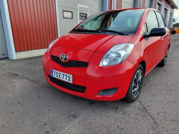 Toyota Yaris Espoo - photo 1