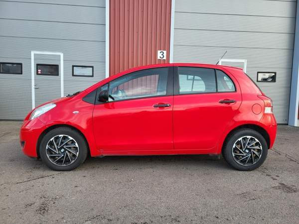 Toyota Yaris Espoo - photo 2