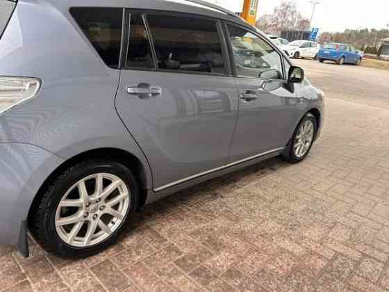 Toyota Verso Turtkul