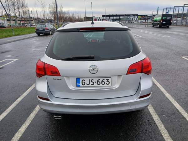Opel Astra Jyvaeskylae - photo 2