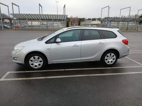 Opel Astra Jyvaeskylae - photo 4