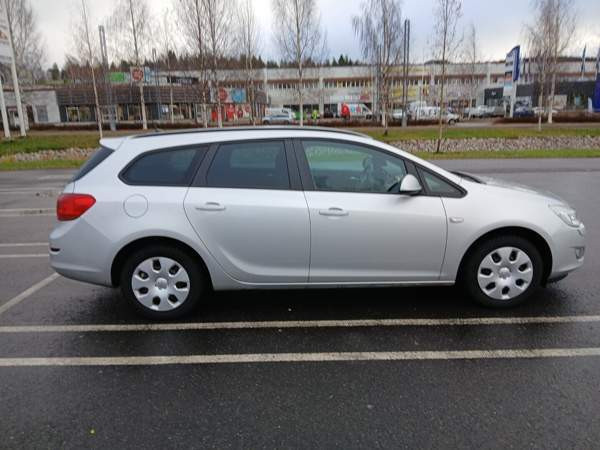 Opel Astra Jyvaeskylae - photo 3
