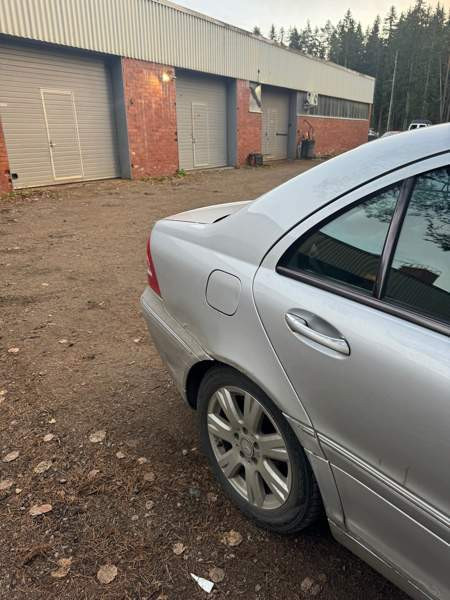 Mercedes-Benz C Коувола - изображение 8