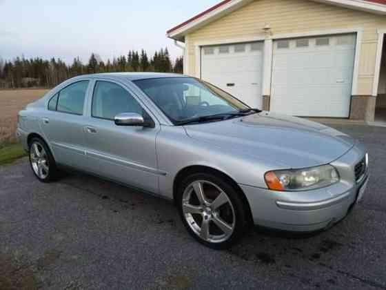 Volvo S60 Sredneuralsk