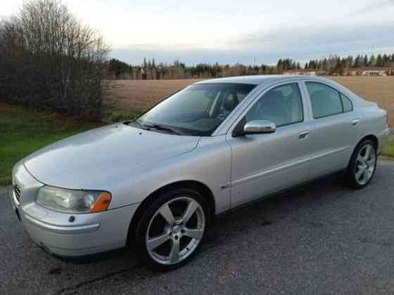 Volvo S60 Sredneuralsk