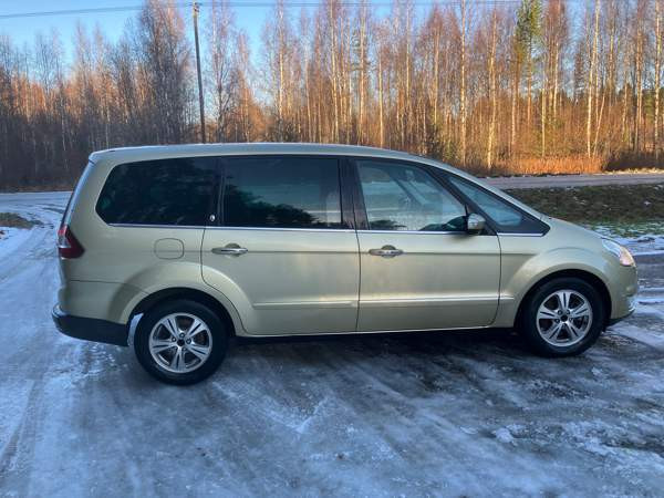 Ford Galaxy Каяни - изображение 7