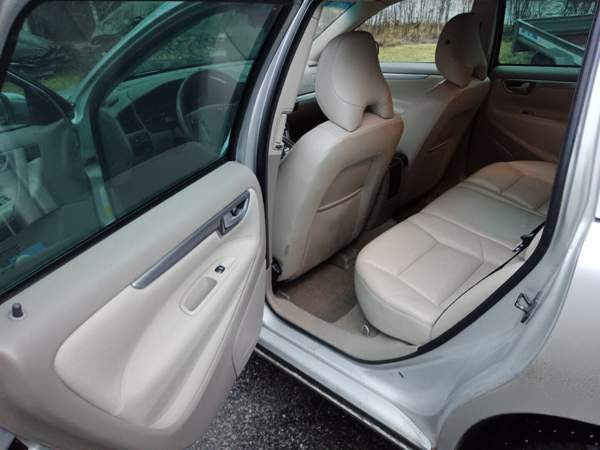 Volvo V70 Kiuruvesi - valokuva 7