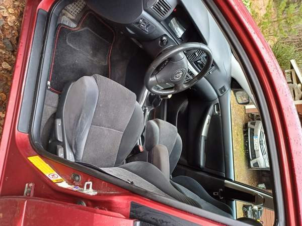 Toyota Corolla Luga – foto 5