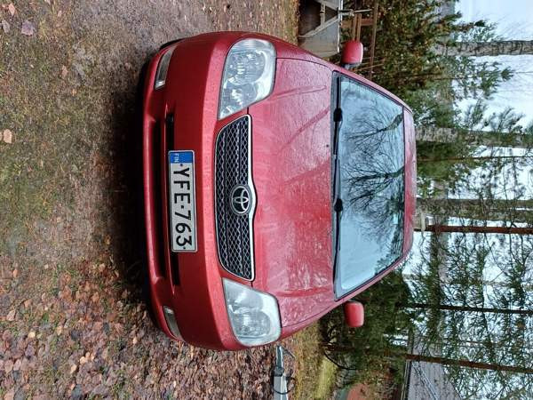 Toyota Corolla Luga – foto 2