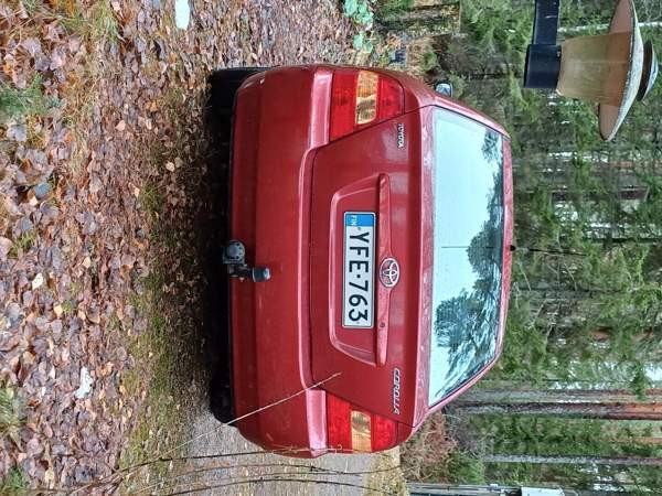 Toyota Corolla Luga – foto 4