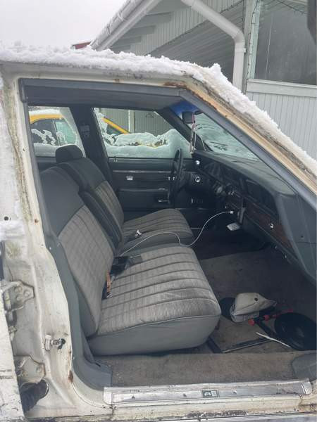 Pontiac Parisienne Rovaniemi - photo 2