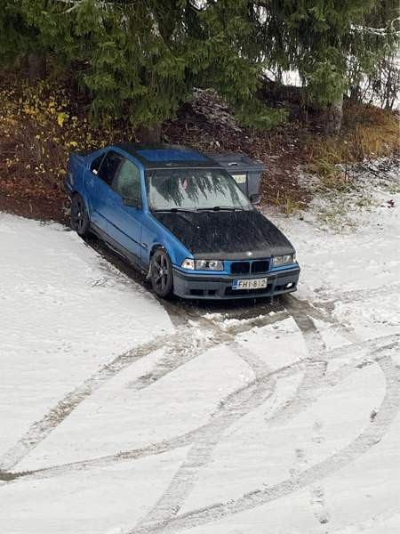 BMW 320 Tammela - valokuva 2