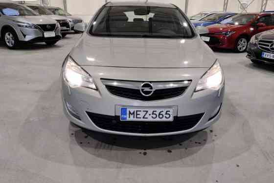 Opel Astra Vantaa