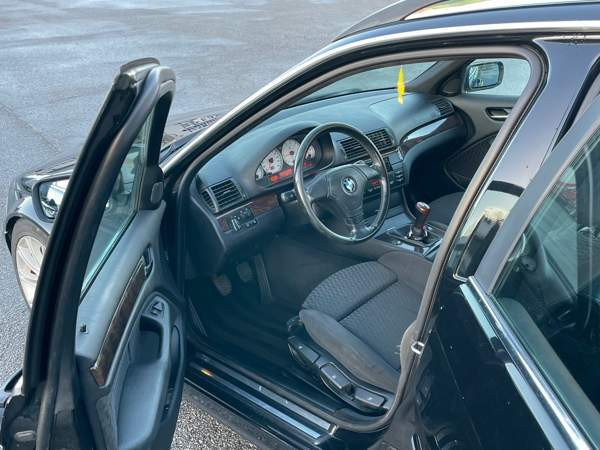 BMW 320 Kruunupyy - valokuva 7