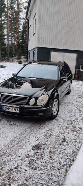 Mercedes-Benz E Yläne - valokuva 1