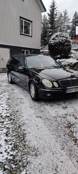 Mercedes-Benz E Yläne - valokuva 2
