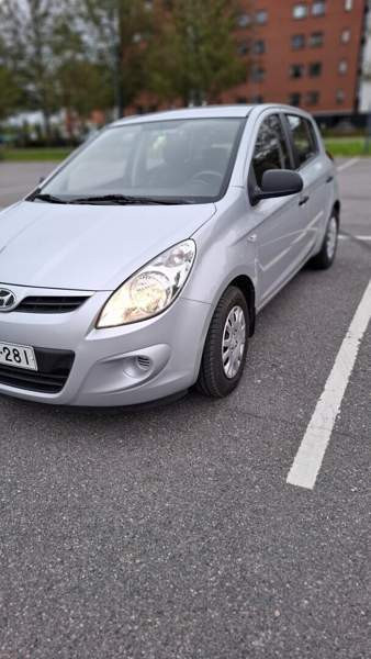 Hyundai i20 Керава - изображение 6