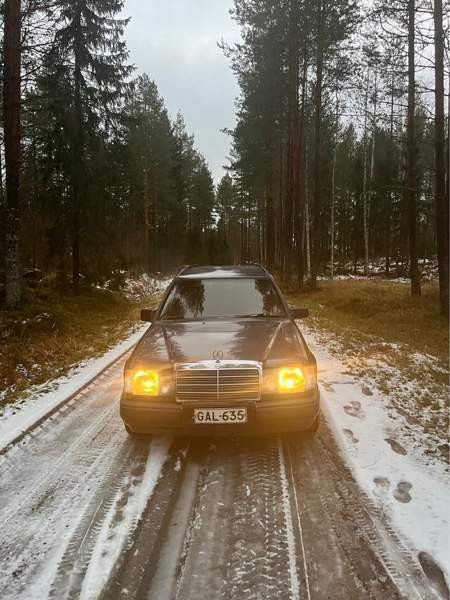 Mercedes-Benz 230 Karstula - photo 1