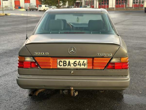 Mercedes-Benz 300 Kokkola - valokuva 4