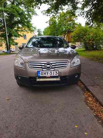 Nissan Qashqai+2 Хамина