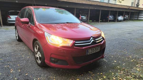 Citroen C4 Glebychevo - valokuva 2