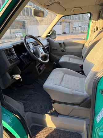 Volkswagen Caravelle Нурмиярви