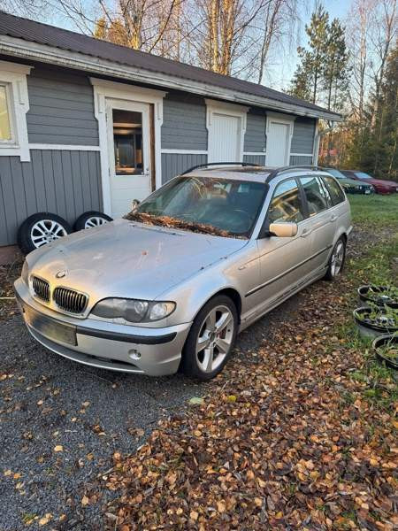 BMW 330 Alavieska - photo 1