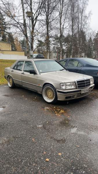 Mercedes-Benz 190 Kajaani - valokuva 1