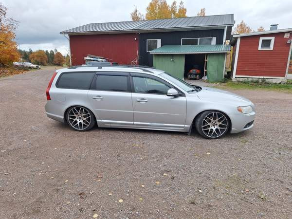 Volvo V70 Porvoo - valokuva 3