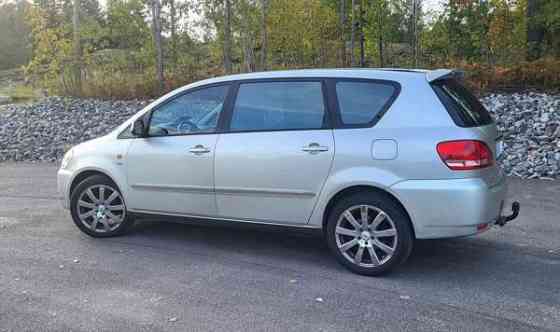 Toyota Avensis Verso Helsinki