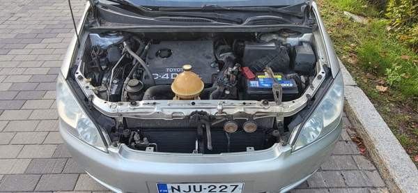 Toyota Avensis Verso Helsinki - photo 6