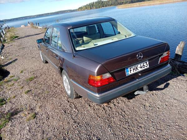 Mercedes-Benz 260 Valkeala - photo 5