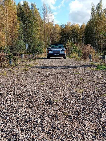 Mercedes-Benz 260 Valkeala - photo 1