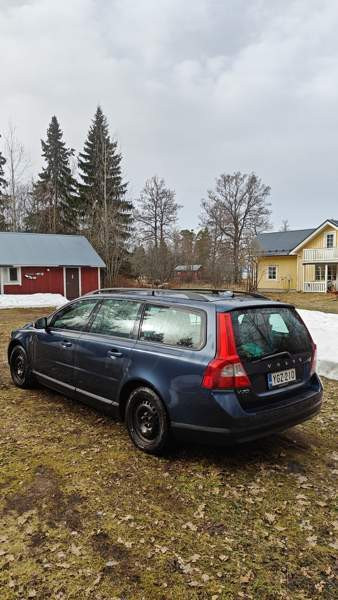 Volvo V70 Pirkkala - valokuva 3