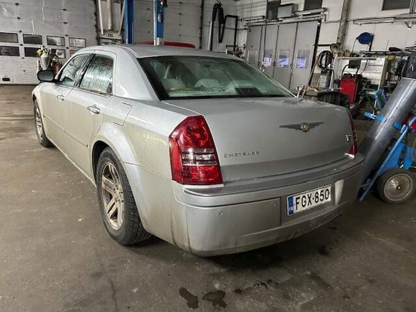 Chrysler 300C Kitee - valokuva 2