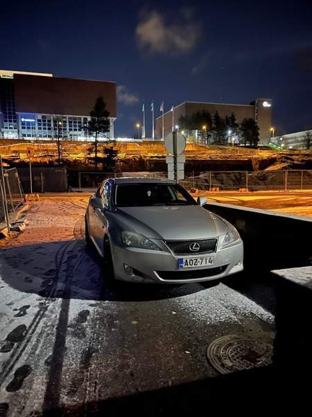 Lexus IS Helsinki - valokuva 1