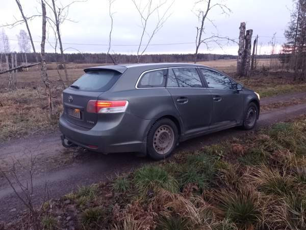 Toyota Avensis Pöytyä - valokuva 7