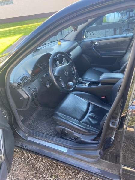 Mercedes-Benz 320 Коккола - изображение 6