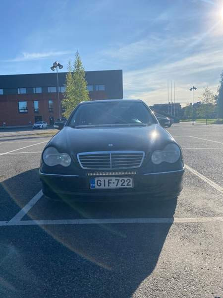 Mercedes-Benz 320 Коккола - изображение 3