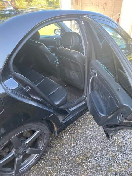 Mercedes-Benz 320 Коккола - изображение 8