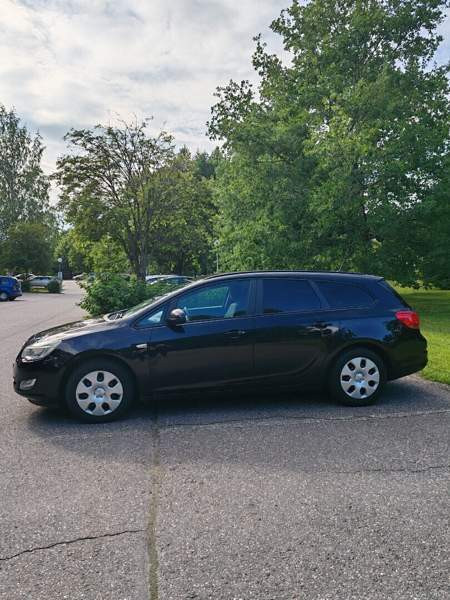 Opel Astra Kuhmoinen - photo 4