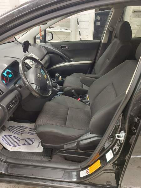 Toyota Corolla Verso Vantaa - valokuva 6