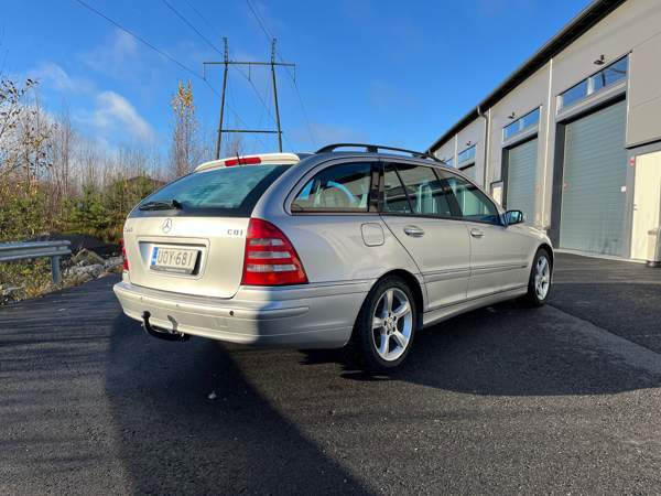 Mercedes-Benz C Nokia - photo 4