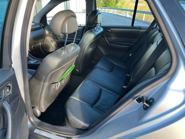 Mercedes-Benz C Nokia - photo 8