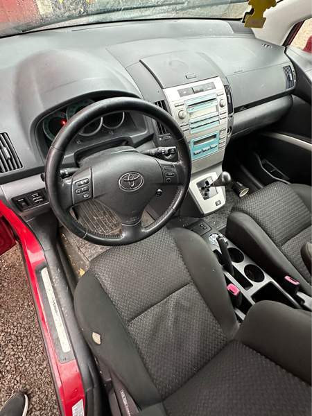 Toyota Corolla Verso Ярвенпяя - изображение 5