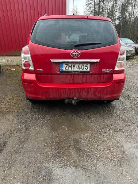 Toyota Corolla Verso Ярвенпяя - изображение 4